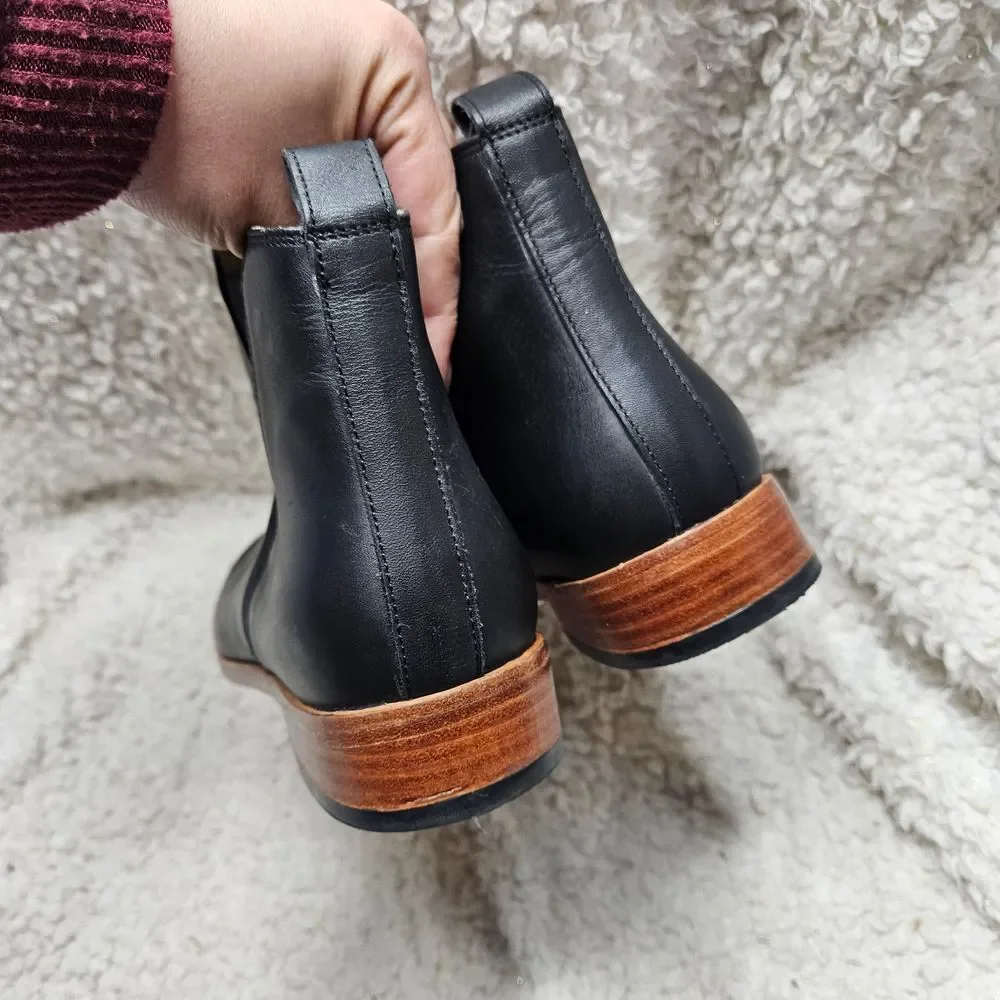 Nisolo Chelsea Black‎ Leather Ankle Boots sz 9.5
